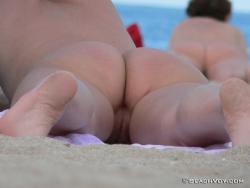 Nude girls on the beach - 169 35/49