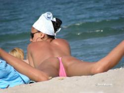 Topless girls on the beach - 044 - part 1 8/63