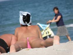 Topless girls on the beach - 044 - part 1 41/63