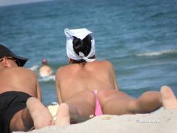 Topless girls on the beach - 044 - part 1 54/63