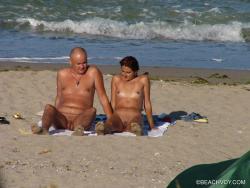 Nude girls on the beach - 381 10/49