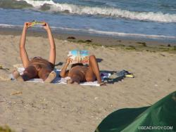 Nude girls on the beach - 381 40/49