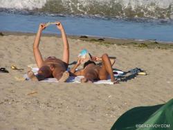 Nude girls on the beach - 381 38/49