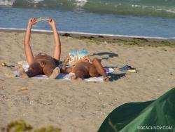 Nude girls on the beach - 381 49/49