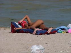 Nude girls on the beach - 159 13/49