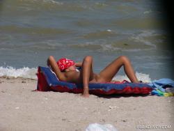 Nude girls on the beach - 159 24/49