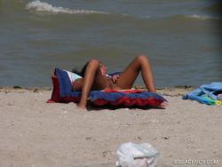 Nude girls on the beach - 159 31/49