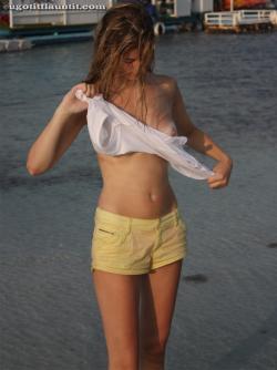 Beach - natalie and chrell 8/44