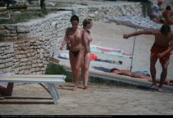 Topless girls on the beach - 103 1/29
