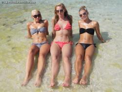 Beach - carla and friends 47/58