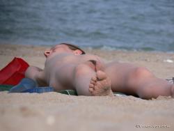 Nude girls on the beach - 305 - part 2 27/44