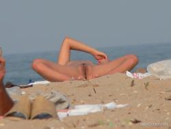 Nude girls on the beach - 240 23/49
