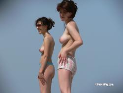Topless girls on the beach - 087 - part 2 11/43