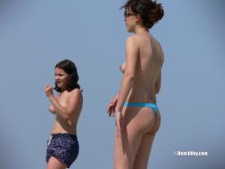 Topless girls on the beach - 087 - part 2 17/43