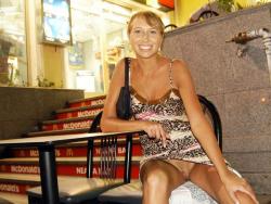 Upskirt - cafe or restaurant 8/15