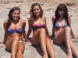 Beach - jess and friends 7/47