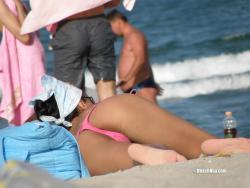 Topless girls on the beach - 168(53 pics)