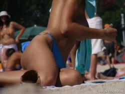 Topless girls on the beach - 072 - part 1 16/41