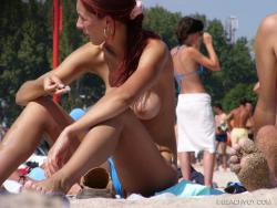 Topless girls on the beach - 072 - part 1 34/41