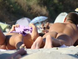 Nude girls on the beach - 343 30/48