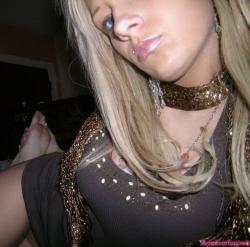 Horny  blonde felicity with bubble butt 34/39