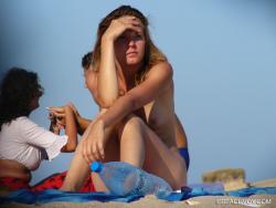 Topless girls on the beach - 146 4/42