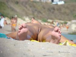 Nude girls on the beach - 219 - part 1 4/44