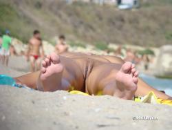 Nude girls on the beach - 219 - part 1 5/44