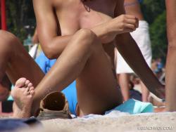 Topless girls on the beach - 229 27/49