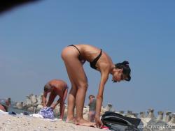 Topless girls on the beach - 062 13/44