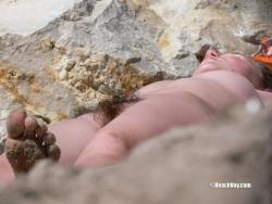 Nude girls on the beach - 309 17/42