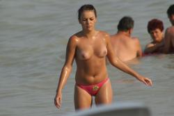 Topless girls on the beach - 272 42/49