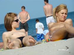 Topless girls on the beach - 129 - part 1  30/40