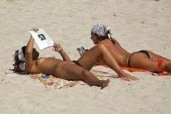 Nude girls on the beach - 229 40/49