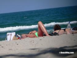 Topless girls on the beach - 079 - part 1 4/36