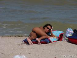 Nude girls on the beach - 192 10/79