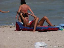 Nude girls on the beach - 192 66/79