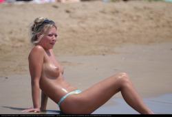 Topless girls on the beach - 289 - part 1 5/37