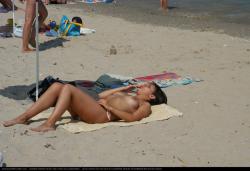 Topless girls on the beach - 020 - part 1  32/49