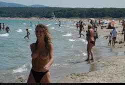 Topless girls on the beach - 020 - part 1  36/49