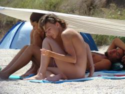 Nude girls on the beach - 094 - part 2 18/44