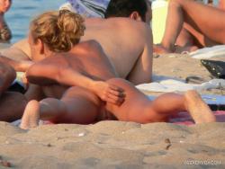 Nude girls on the beach - 180 49/49