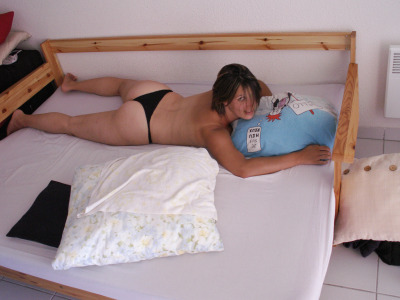 Hot amateur girlfriend shows her sexy body and giving blowjob (100 pictures)