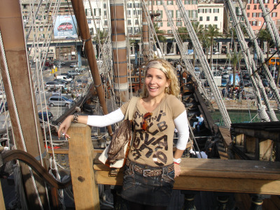 Amateur Swingers shows her Private Amateur Pictures