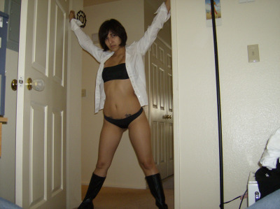 Cute amateur brunette